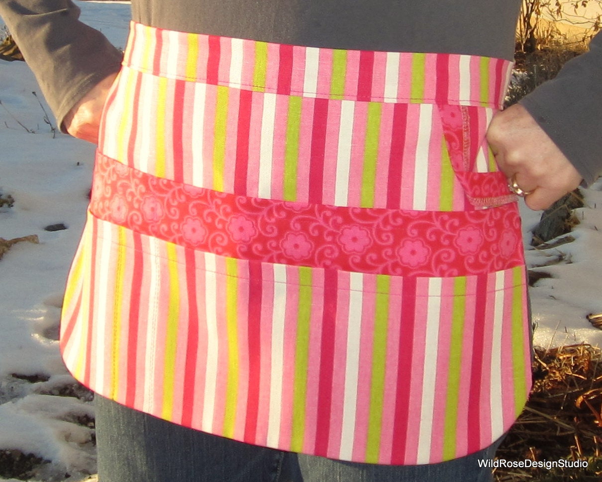 8-Pocket Utility Tool Gardening Apron in Pink Green White Candy Stripe & Pink Floral - size S/M