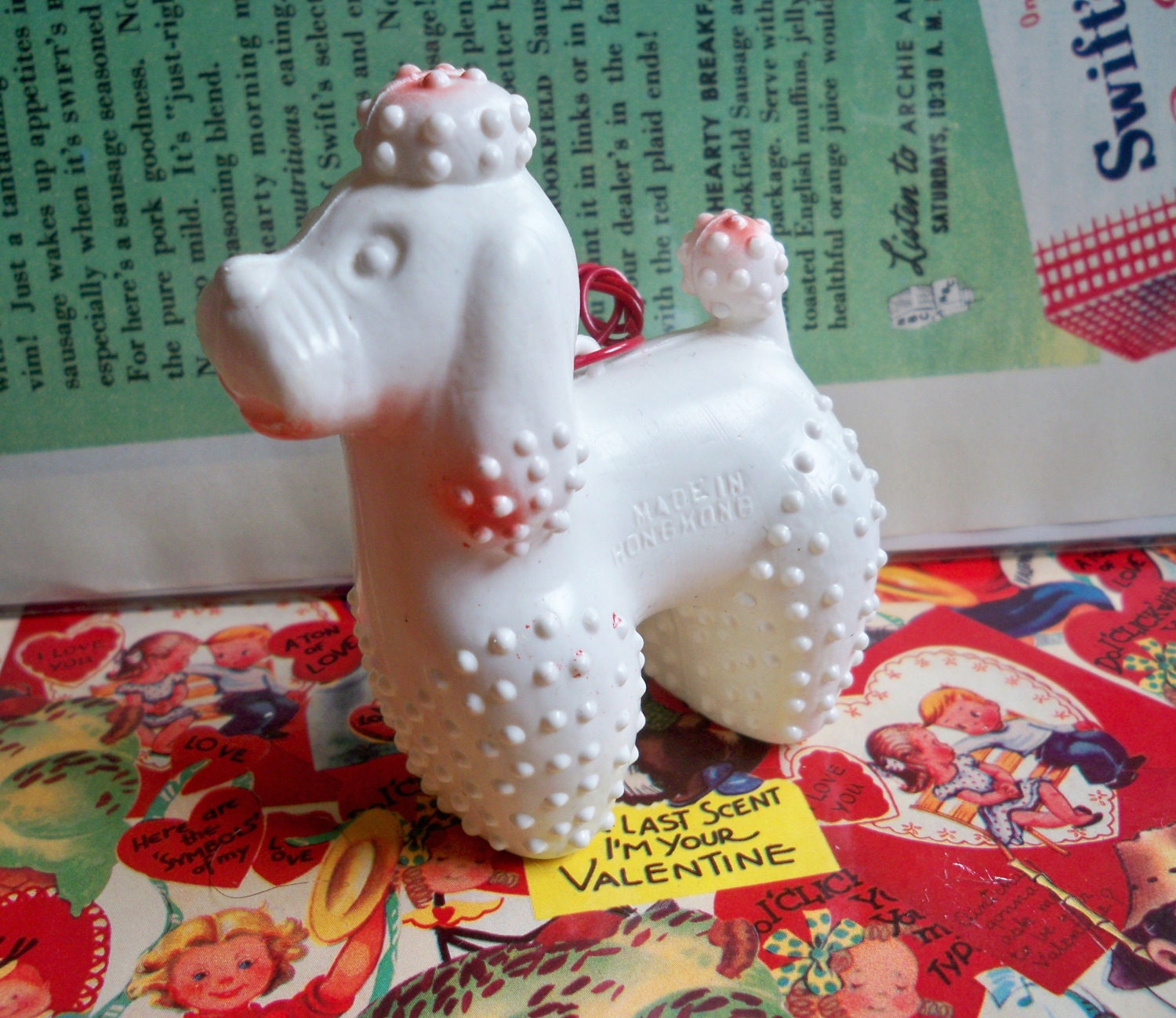 Plastic Poodle Carnival Prize Toy -White