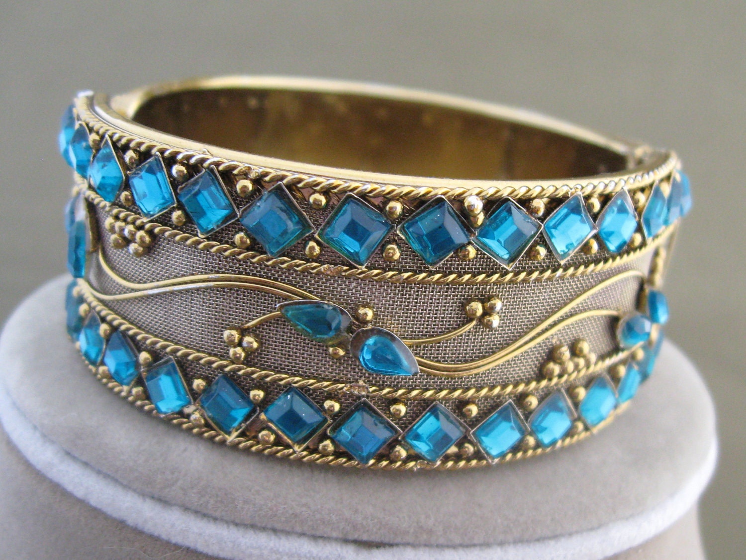 Blue Rhinestone Wire Work Bangle Bracelet Vintage
