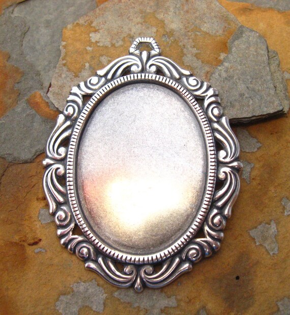 1 Antique Silver Victorian Setting Opening 40/30mm -  Trinity Brass LOW SHIPPING