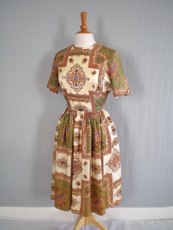 Vintage1960s Scarf Print Day Dress