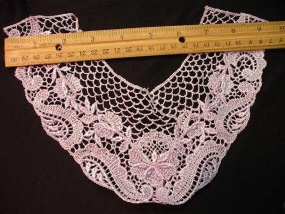 Grab Em By The Collar - Vintage Lace Collar Applique - Lilac - (6)