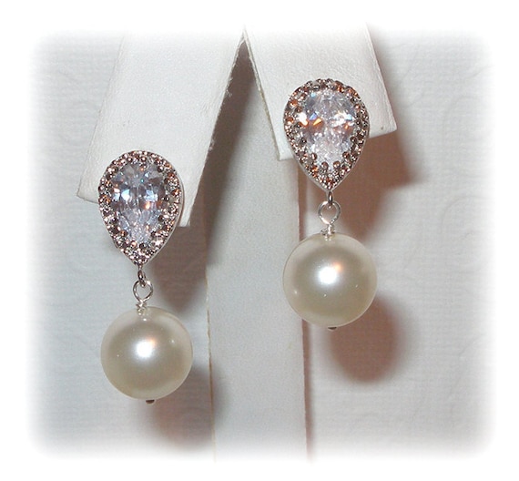 Teardrop CZs with Simple Pearls