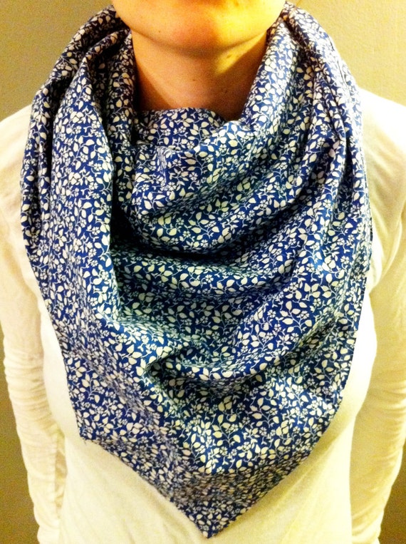 Floral square fashion scarf