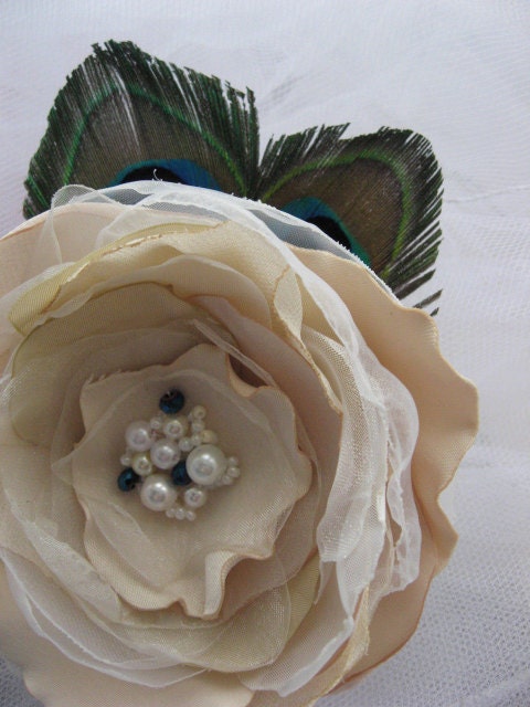 Bridal Hair clip beige Flower ivory Peacock Pearl fascinator rose flower