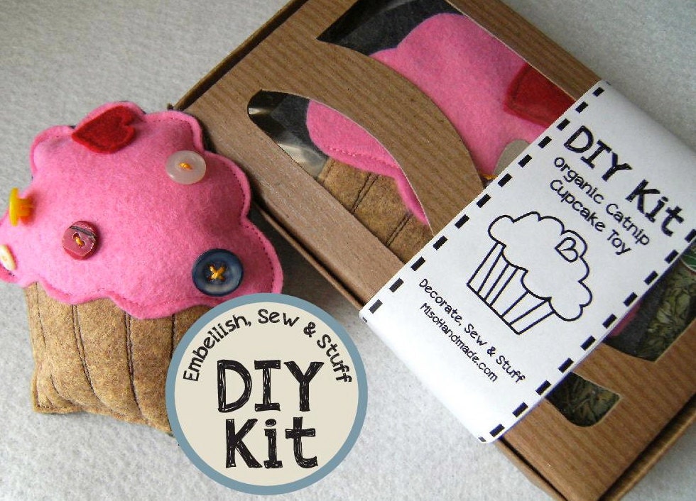 Catnip Cupcake Toy DIY Kit easy to sew