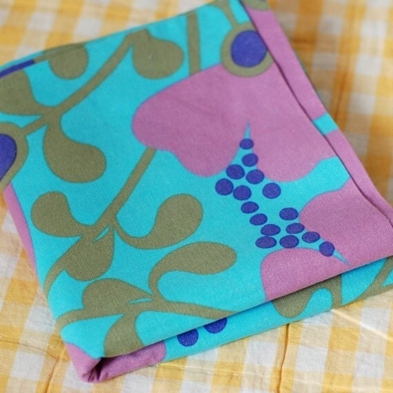 seventies pillowcase