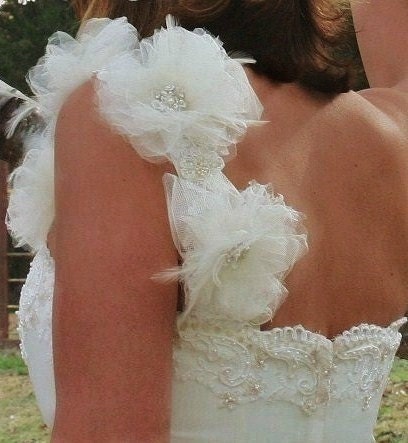 Ivory Bridal Sash, Shoulder Strap, Dress Sash, Bridal Accessories, Floral Sash, Shoulder Sash, Ivory, Lace, Rhinestone, Ethereal
