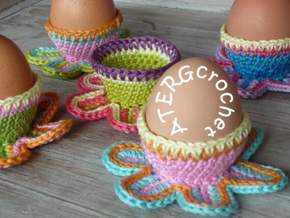 Crochet pattern colorful flower eggcup by ATERGcrochet