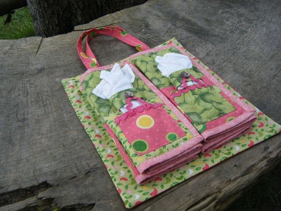 Picnic set: 4 each table mats, napkin and napkin rings in a handy carry bag, spring colours