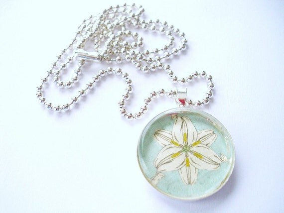 Glass Tile Pendant, Vintage Floral Pendant, Vintage Flowers, Spring Flowers - chain included