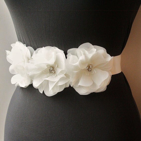 Ivory Wedding Sash, Wedding Belt, Bridal Sash, Bridal Belt, Wedding Accessories, Weddings, Bridal Accessories, Ivory Sash, Beaded, White