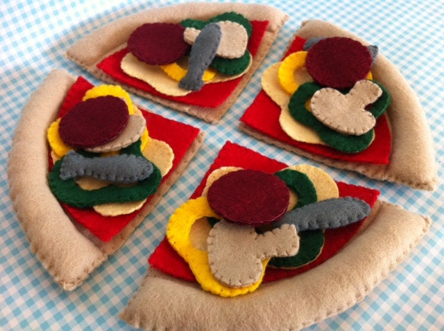 Pretend Play Food Felt Pizza Slices and Toppings with Box