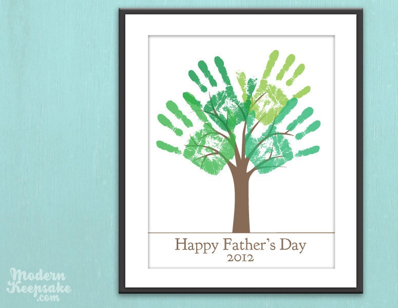 Padres do presente do dia - Árvore DIY Criança Handprint - Impressão em pdf