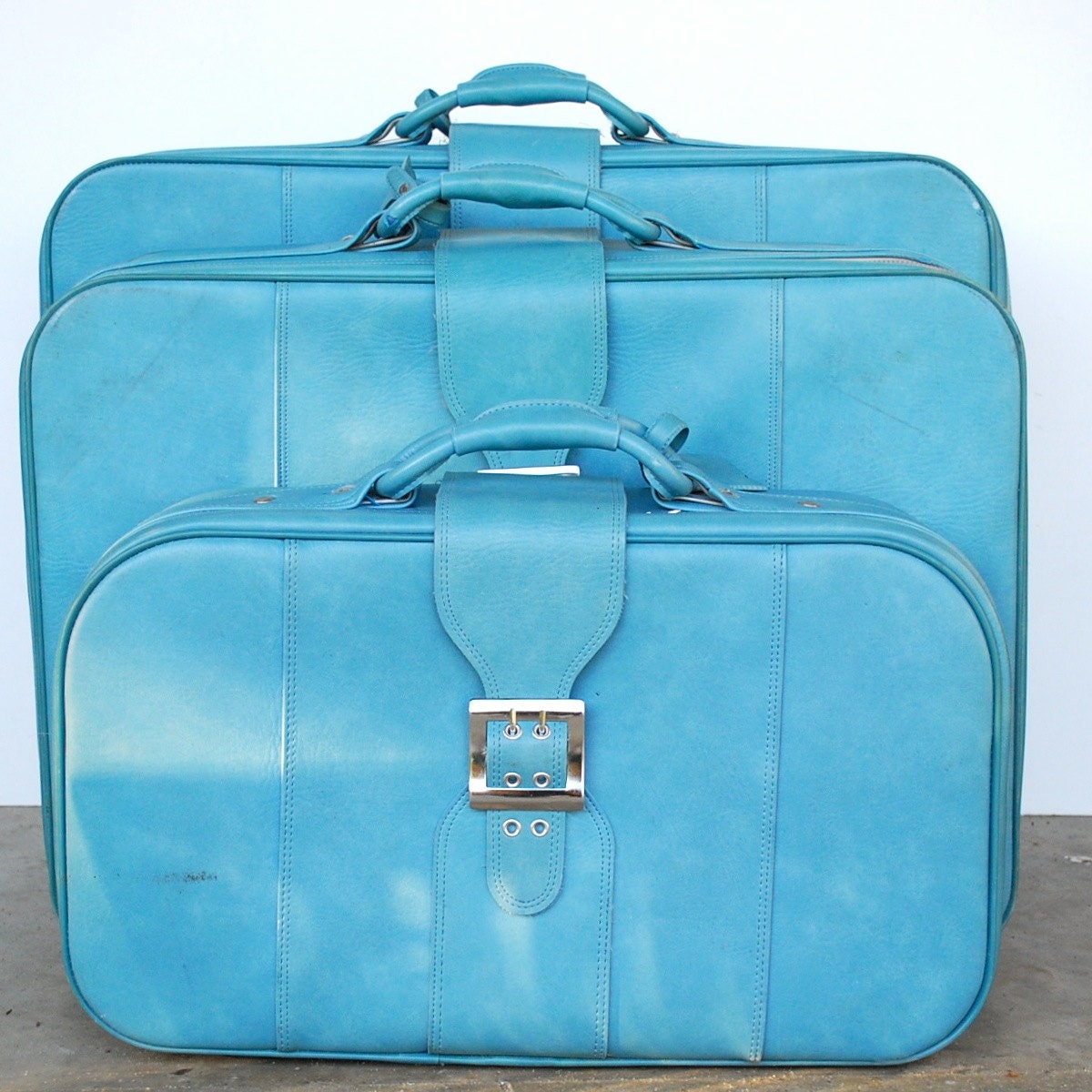 Vintage Blue Luggage / Set of 3 Nesting Suitcases / BANTAM - thevintagetreehouse