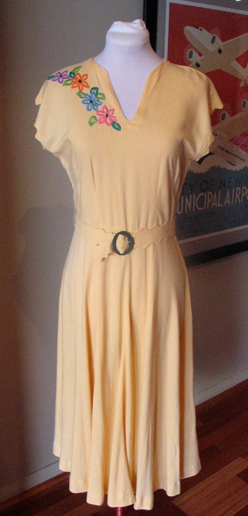 Vintage 1940s 'Buttercup Yellow ' Linen Dress with Embroidery and Scalloping