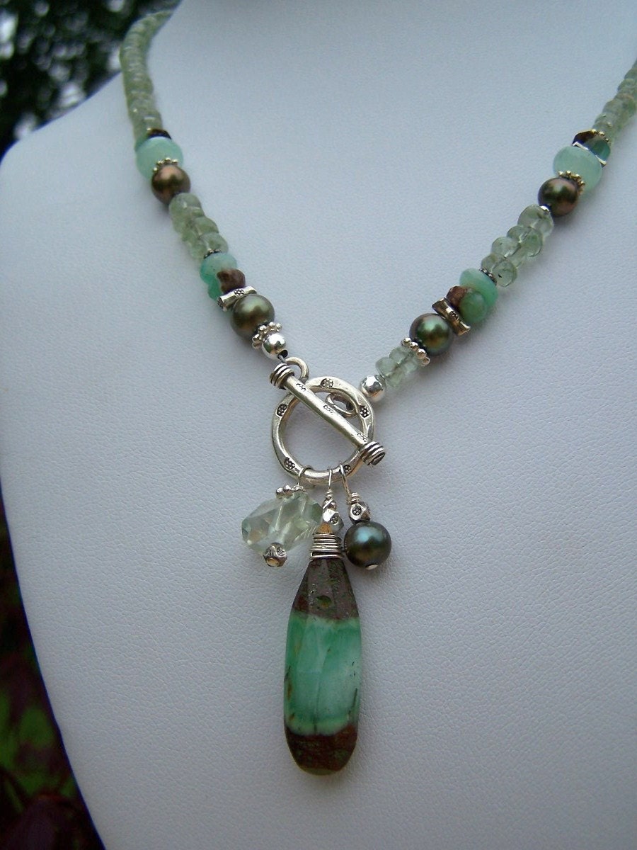 Green And Brown Chalcedony Necklace Preview 3