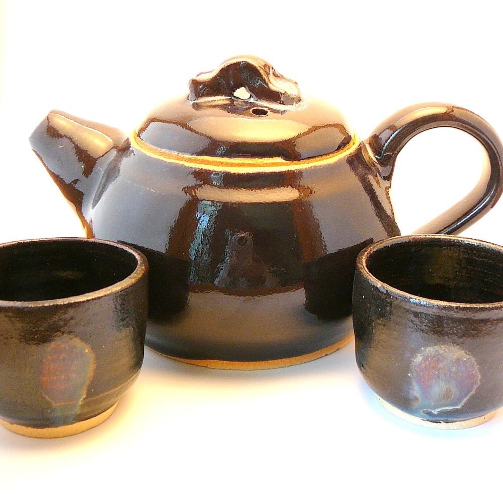 Little Teapot, Short and Stout with Cups