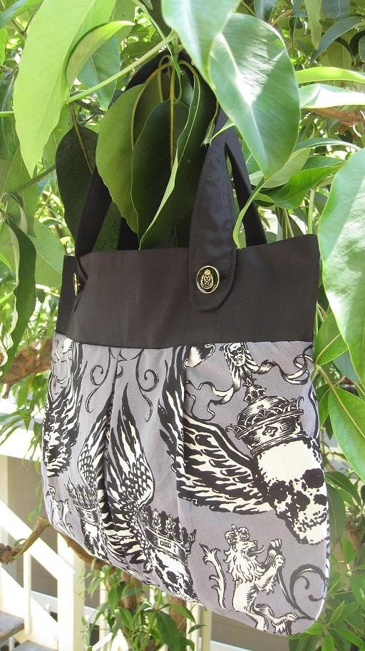 Royal Skull Tattoo Flash Art Purse Handbag Tote Lion Skull Crown King