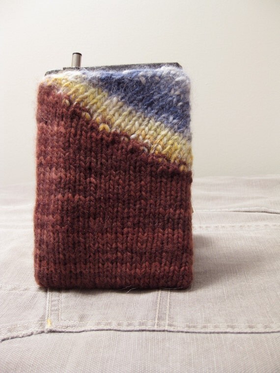 Cornered - handknit Moleskine cover