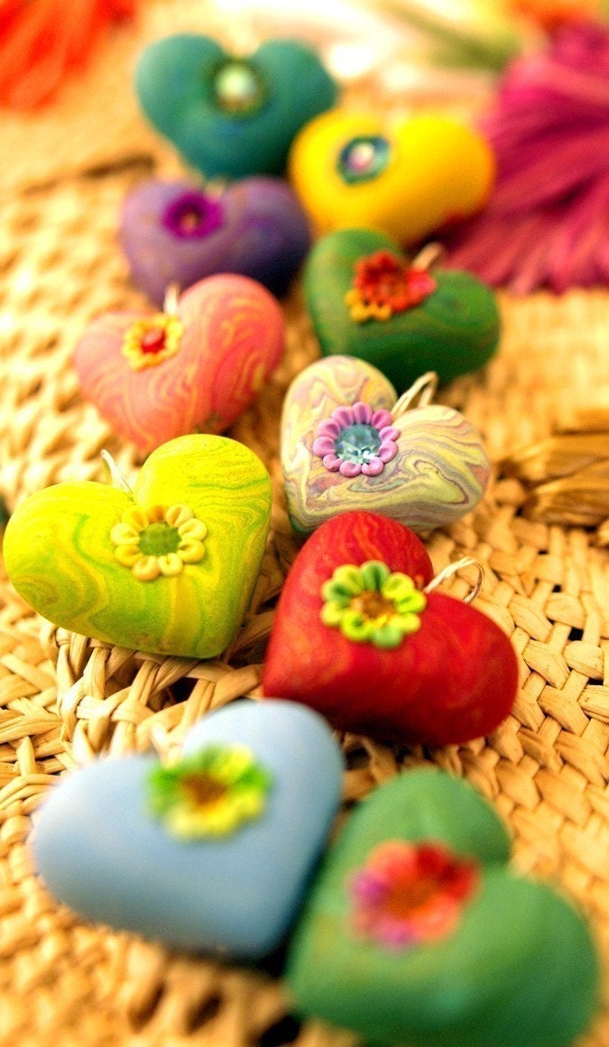 chefs choice surprise heart - petite puffy pendant