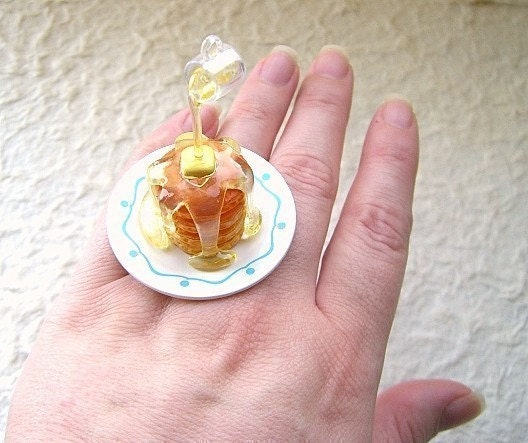 Kawaii Cute Japanese Floating Ring Pancakes With Syrup