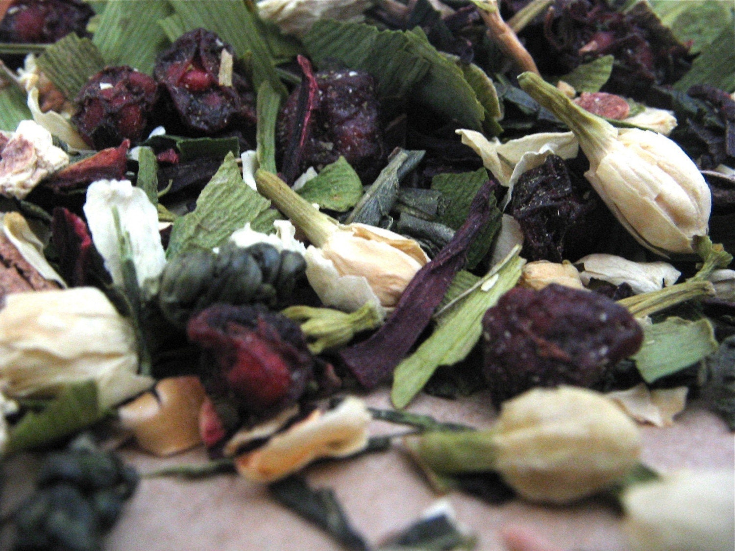 Wake Up and Live Tea (4 oz Loose) fruity-tart green tea