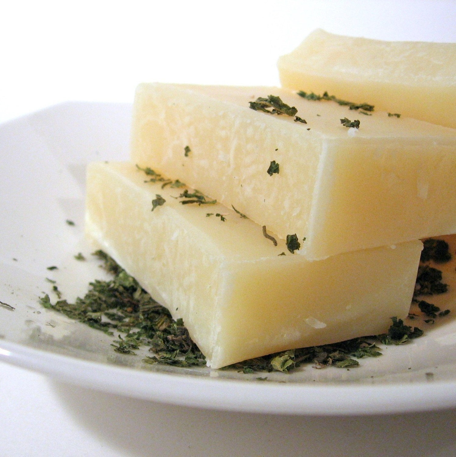 Tea Tree Shampoo Bar with Aloe Extract and Nettle Leaf