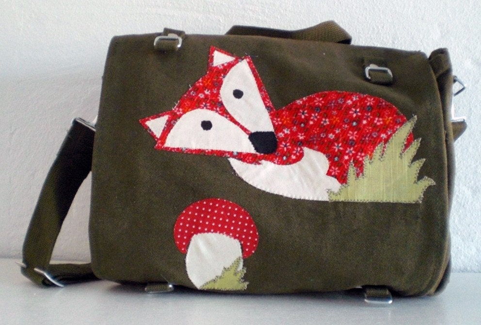 Messenger bag "Mr. FOX", Shoulder bag, large bag, upcycled german army bag with vintage 70s fabric applique