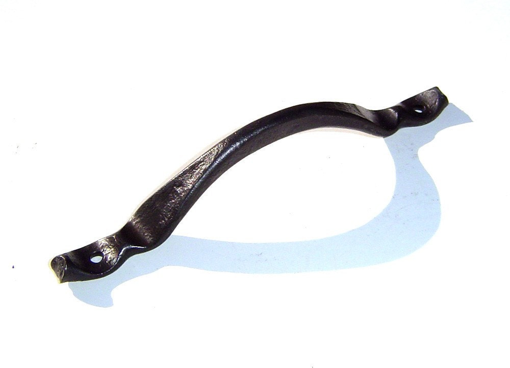 Forged Cabinet Hardware - med. handle 0904