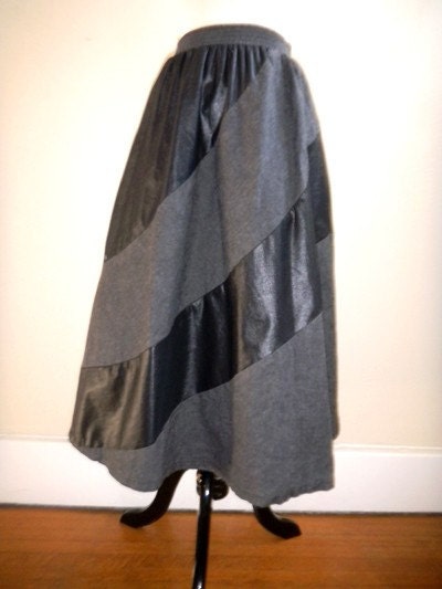 80s Skirt Black Peppermint SMALL