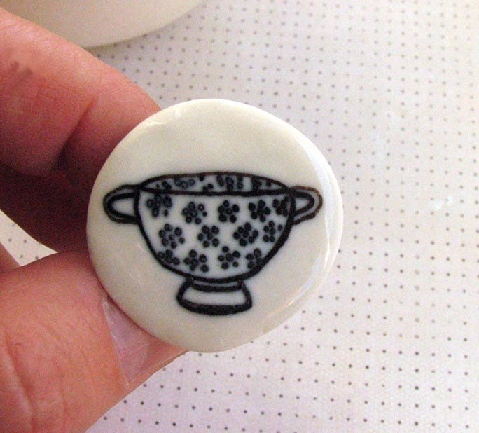 Colander porcelain ring