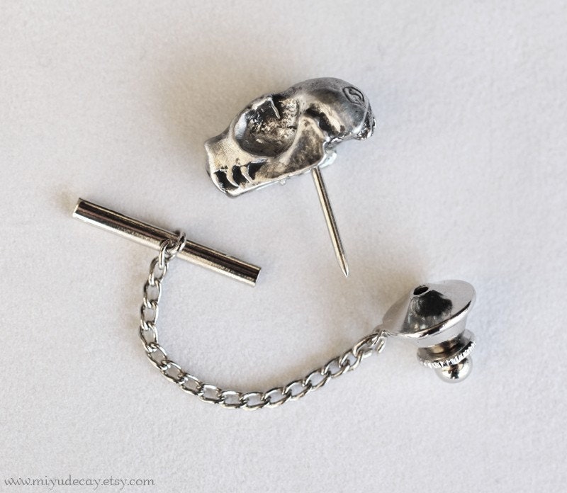 Miyu Decay Bat Skull Pewter Tie Tack