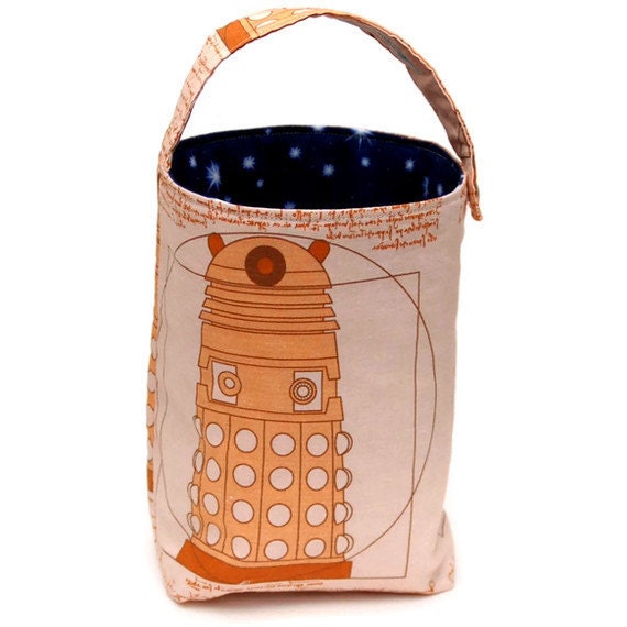 Boxy Bucket Knitting Project Bag - Doctor Who Vitruvian Dalek
