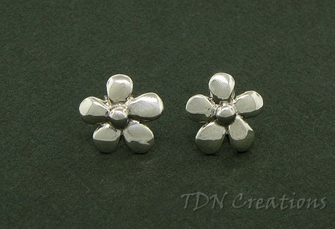 Sweet 5-petal phlox flower post earrings in sterling silver