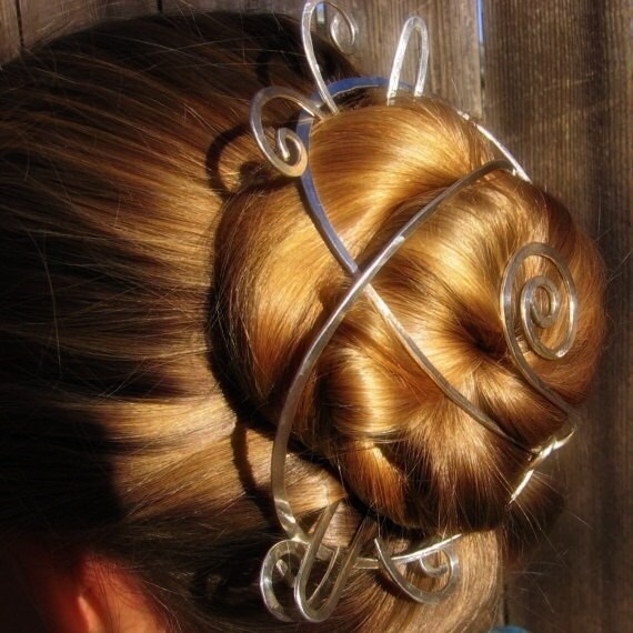 Lunar Trinity Chignon