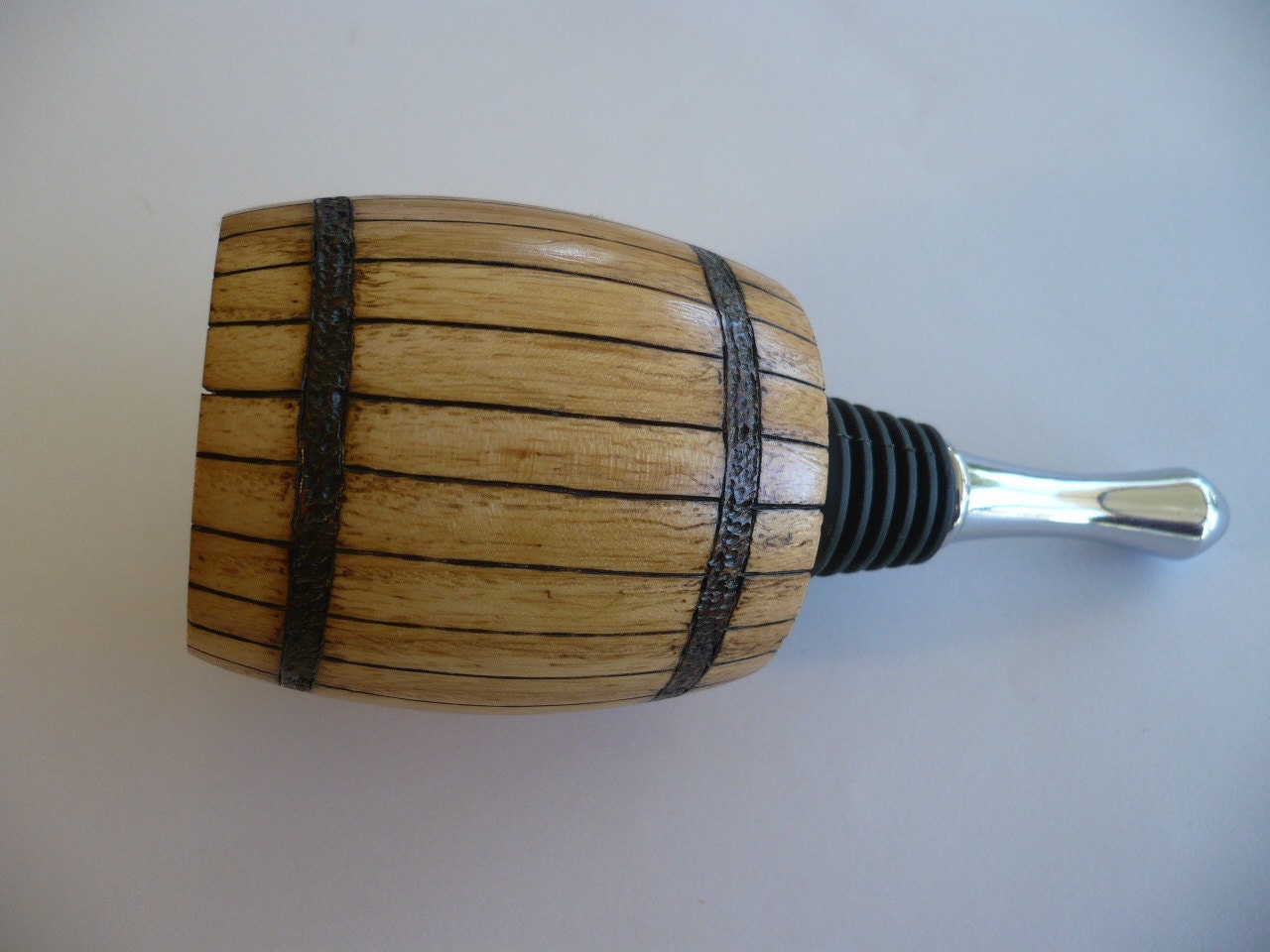 Vintage wine barrel wine bottle stopper