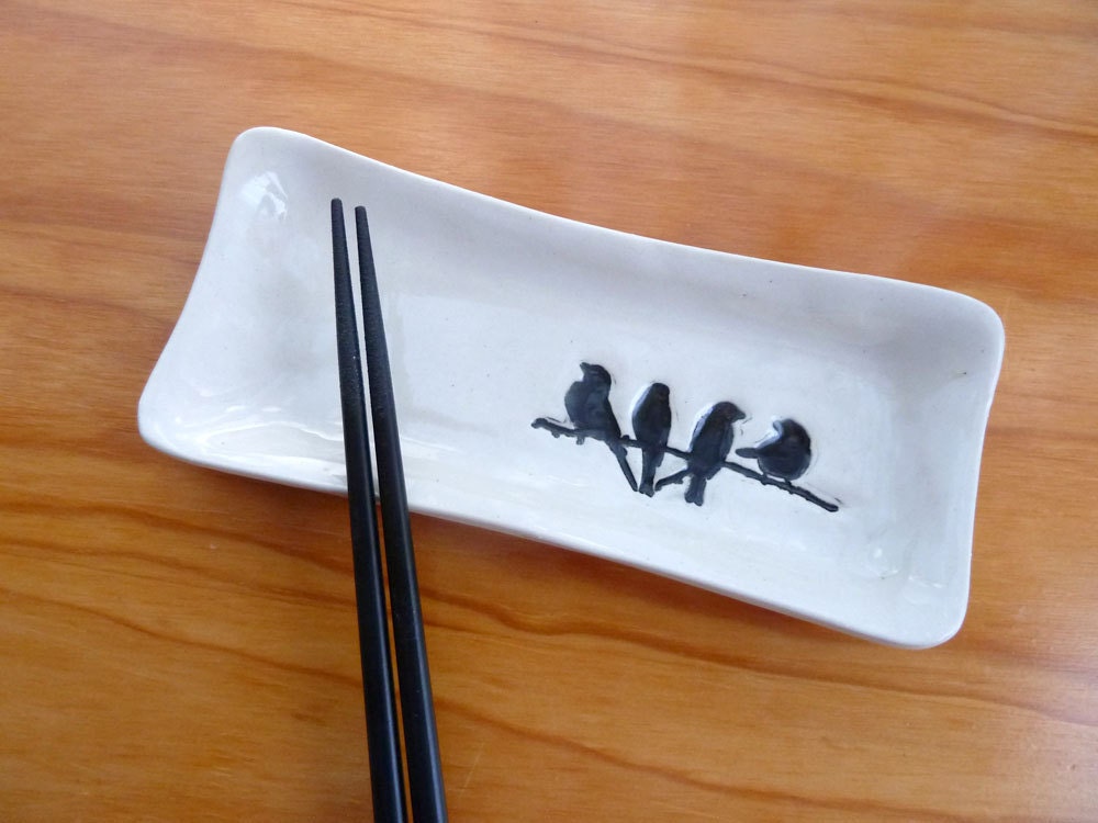 Long Rectangular Sushi Dish with Birds (KISS - White)