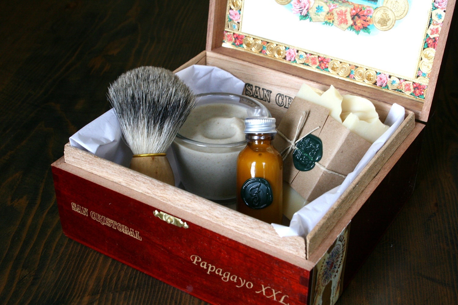 DELUXE - Eco Friendly Shaving Kit with Beer Shaving Soap