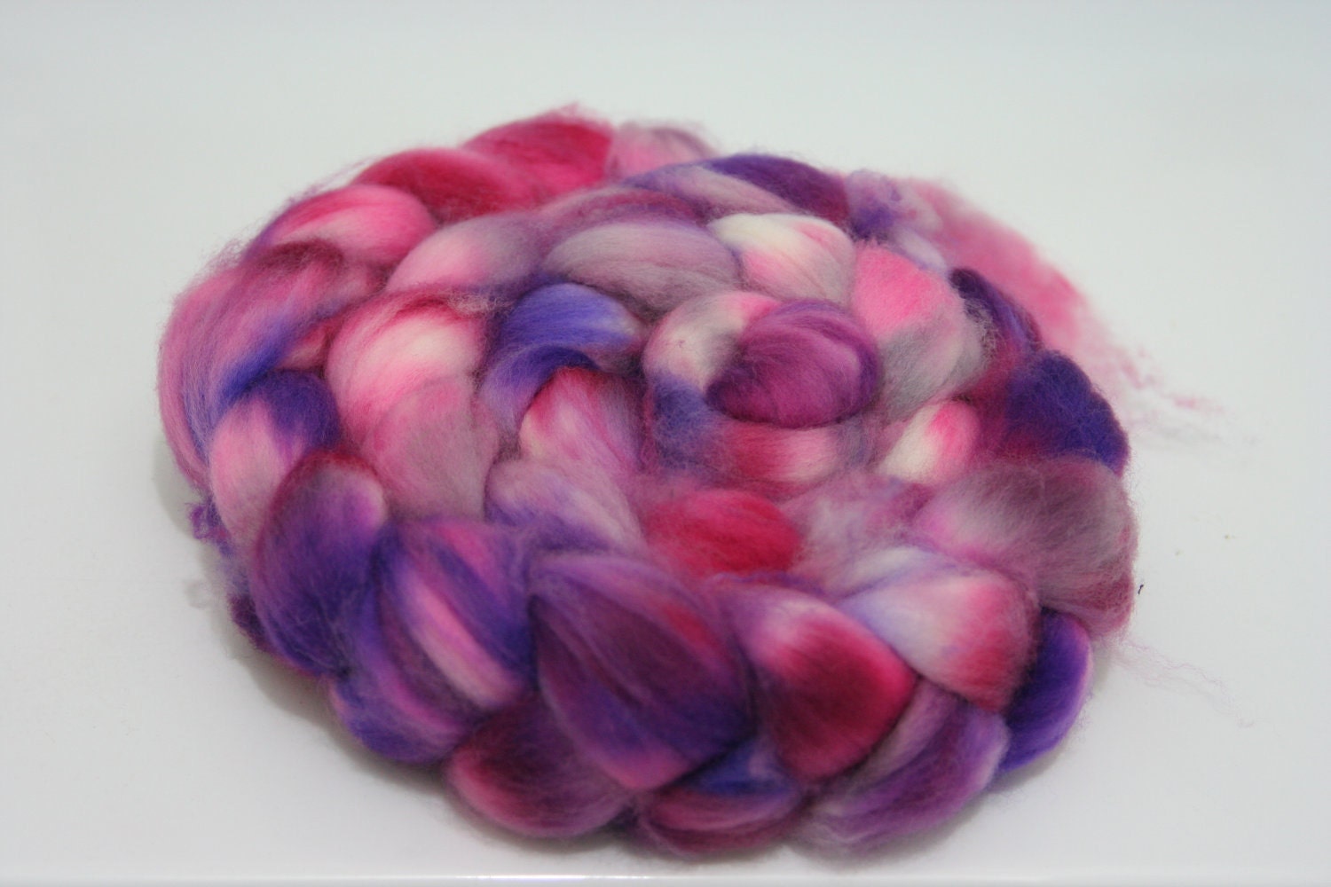 Glinda - hand dyed Lambswool  merino Roving