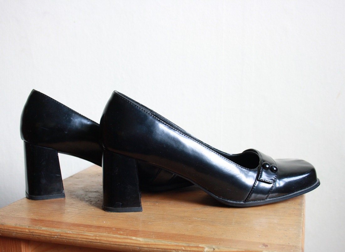 Black flatnose shoes 8 1/2