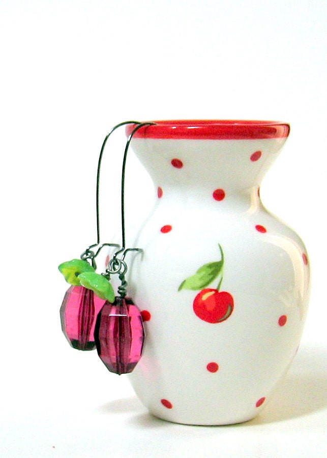 Raspberry Jubilee Dangling Earrings