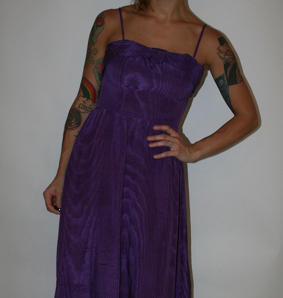 Long 70s Purple Party Bow Bodice Gown