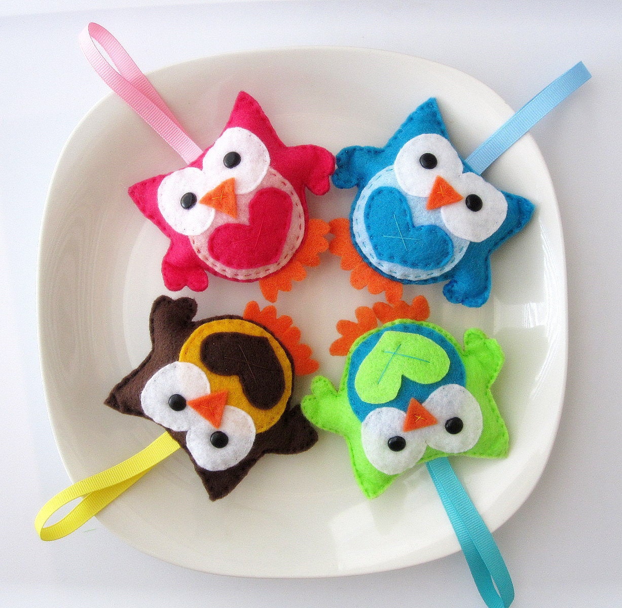 Set of 4 Christmas Owl Gift , Christmas Ornaments or Party Favors, Pick 4 color combination