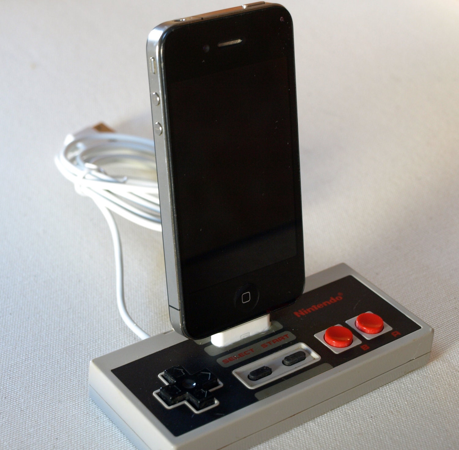 Nintendo Controller iPhone Dock - iPhone 4/4S and 3/3GS
