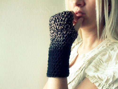 Wool Knit Fingerless Gloves Beige Black