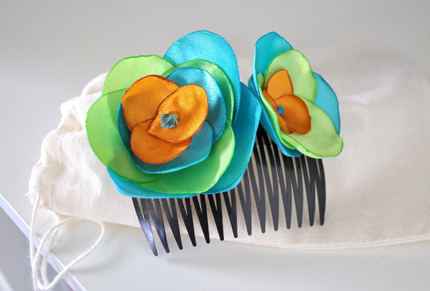 Bold Summer Blossom Haircomb