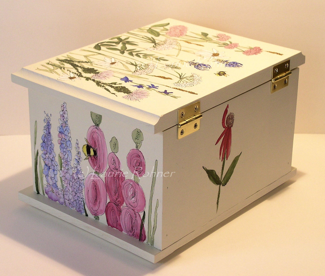 Painted Furniture Contemporary Painted Keepsake Box Wood with detailed Flowers Illustration