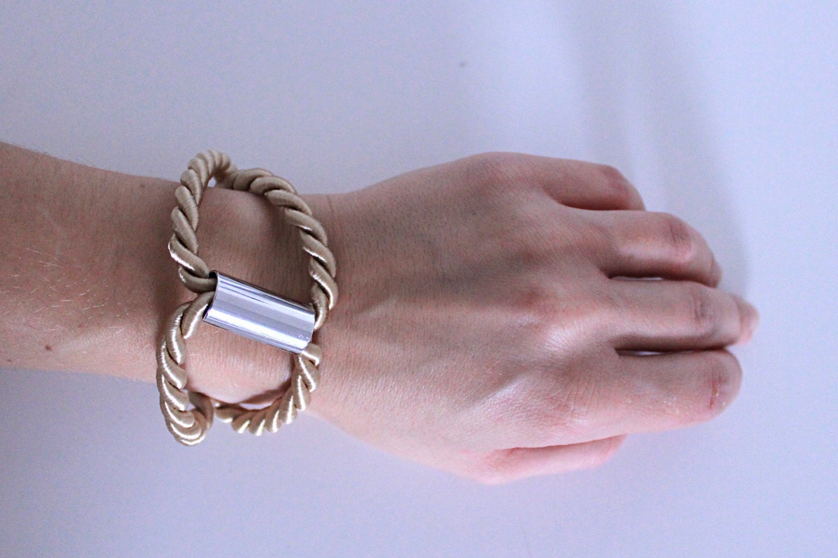 Rayon cord bracelet in gold