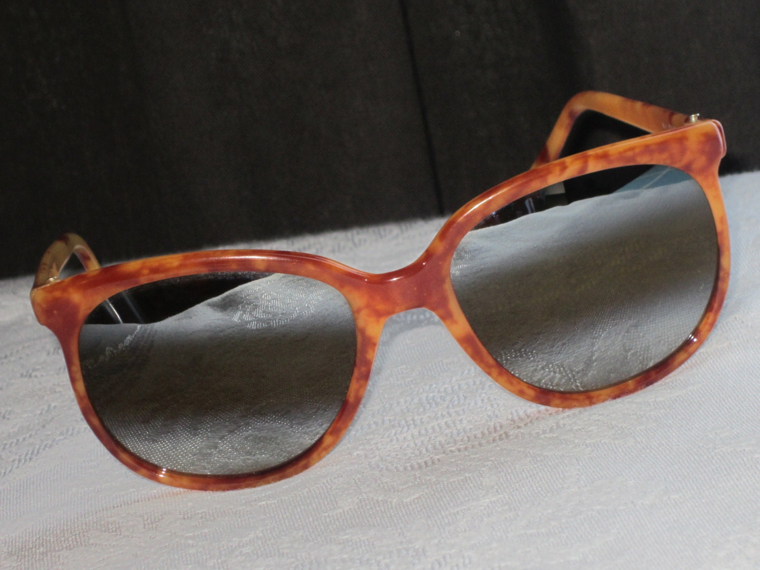 Vintage Sunglasses, 70s Suncloud Mirror Lens Sunglasses, Faux Tortoise Shell Nylon Frame, Retro Eyewear